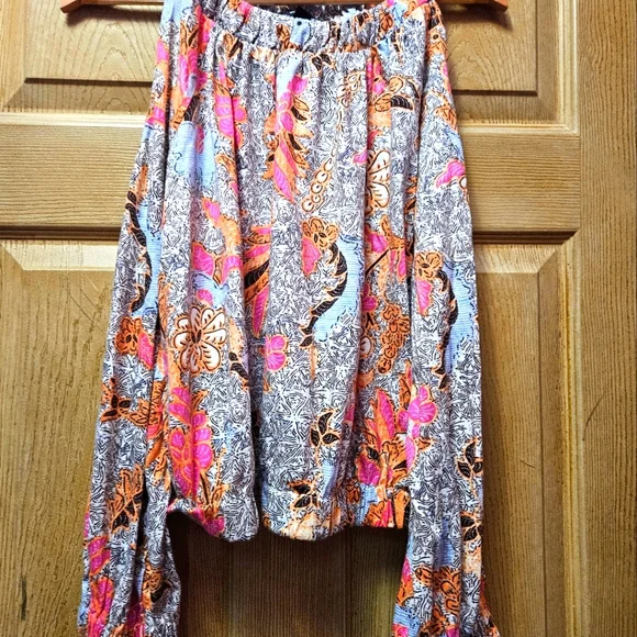 INC INTERNATIONAL CONCEPTS cold sholder long sleeve shirt - Picture 1 of 3